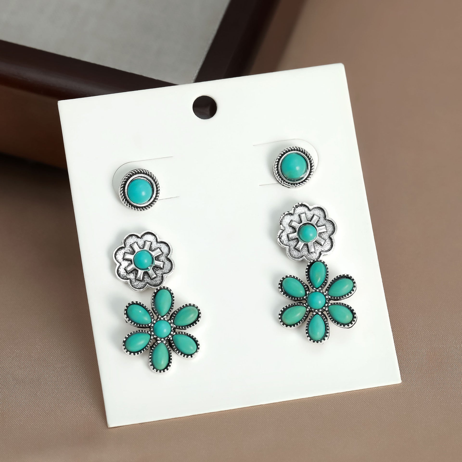 Vintage oval turquoise teardrop earrings