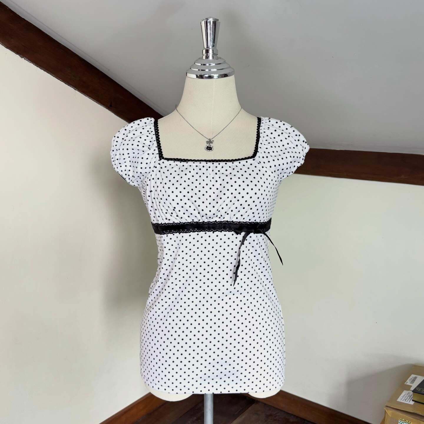 Vintage Polka Dot Bubble Sleeve Blouse