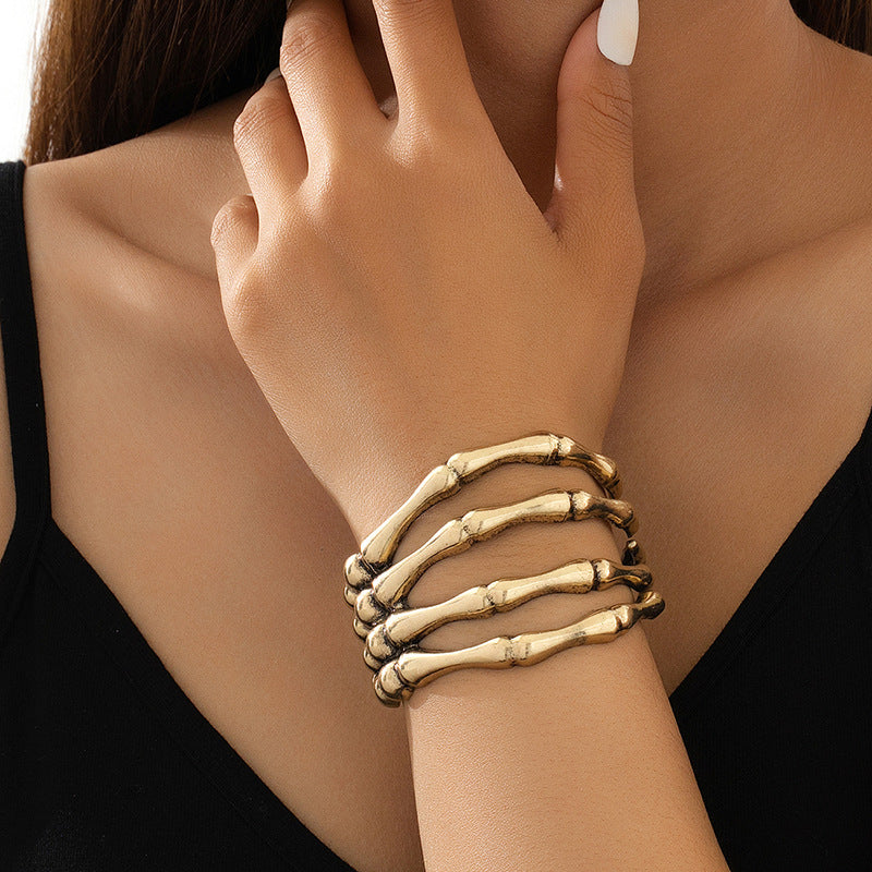 Vintage Skull Claw Spring Bracelet