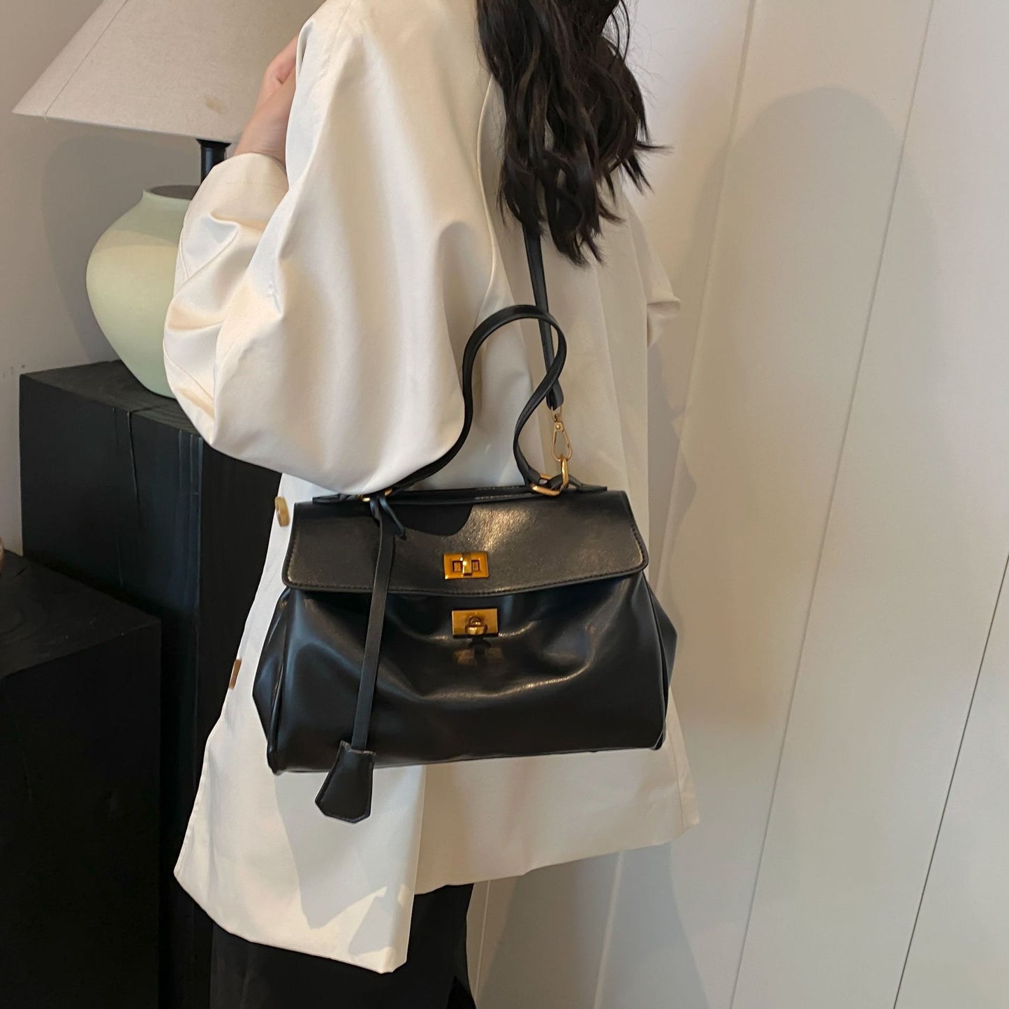 Vintage Style Large Capacity Tote Bag