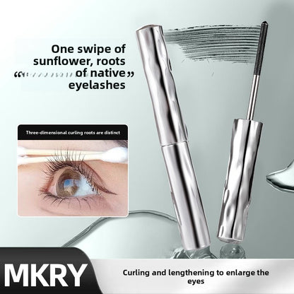 Volumizing Waterproof Eyelash Primer