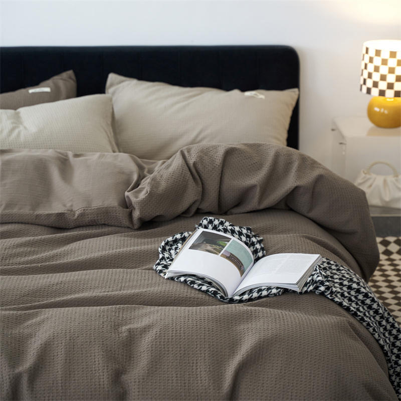 Waffle Weave Cotton Four-Piece Bedding Set