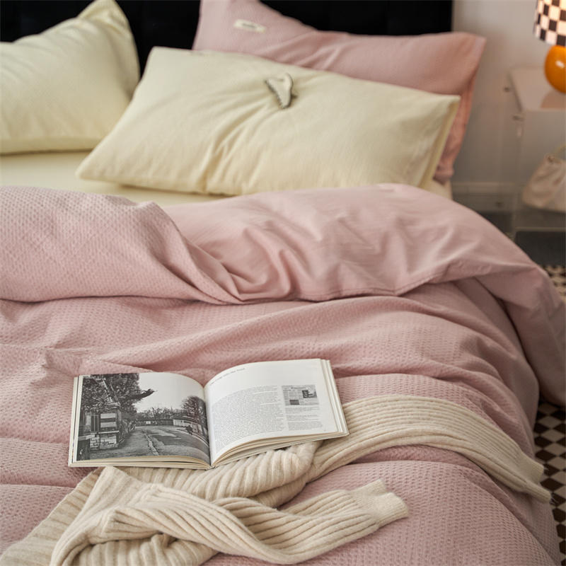 Waffle Weave Cotton Four-Piece Bedding Set