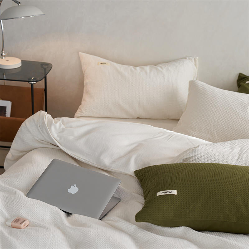 Waffle Weave Cotton Four-Piece Bedding Set
