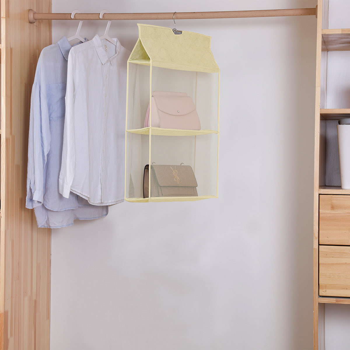 Wall-mounted bag storage bag