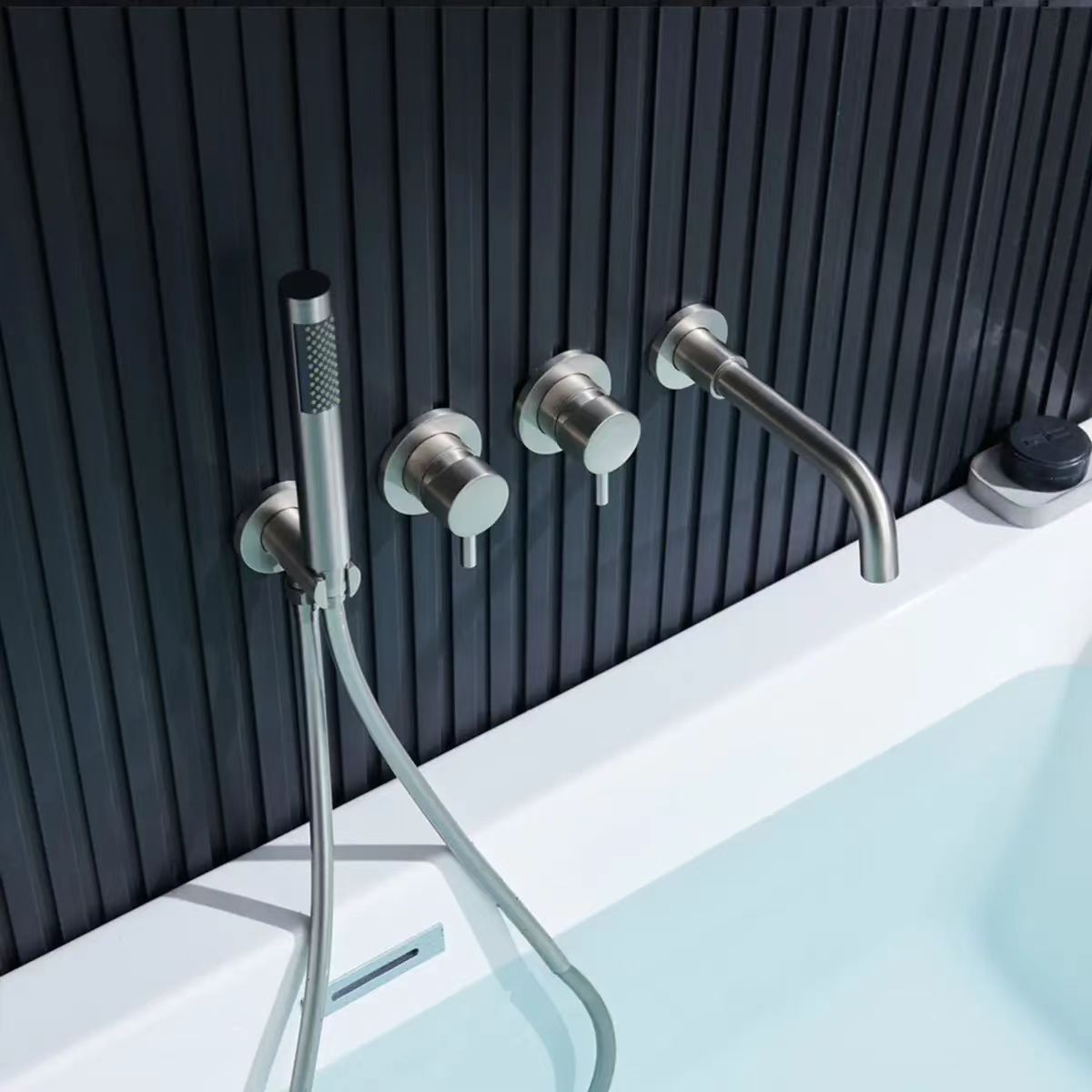 Wall Mounted Bathtub Faucet Set