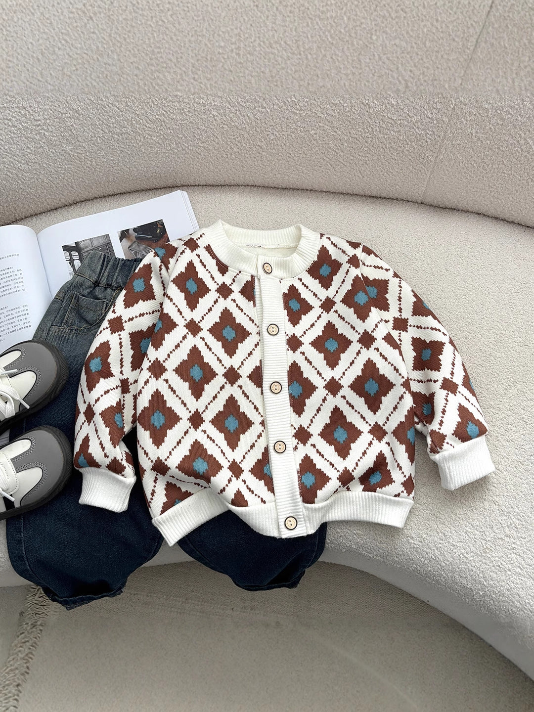 Warm children's clothing