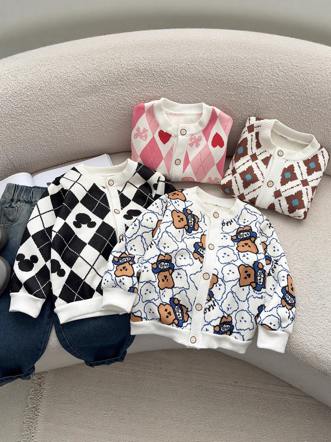 Warm children's clothing