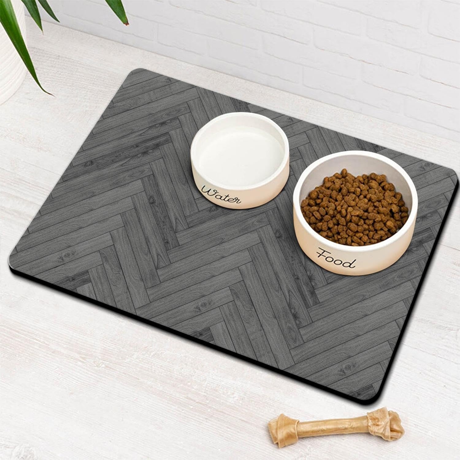 Water-absorbing quick-drying mat