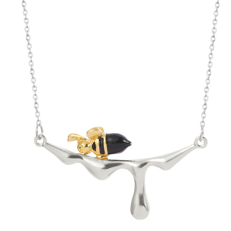 Water drop bee necklace