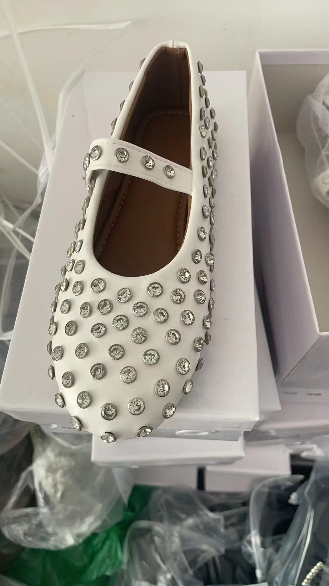 Waterdrop rivet women's single shoes