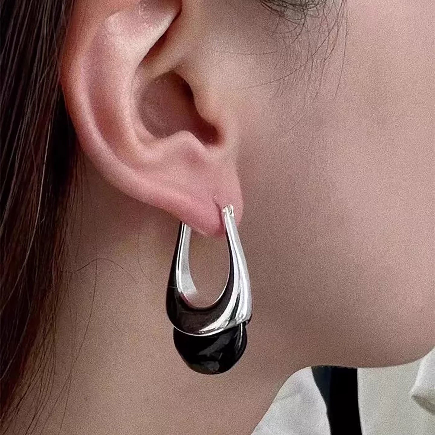 Waterdrop-shaped U-shaped ear clips