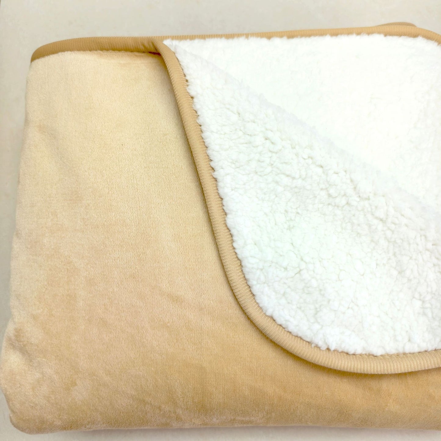Waterproof Flannel Pet Blanket