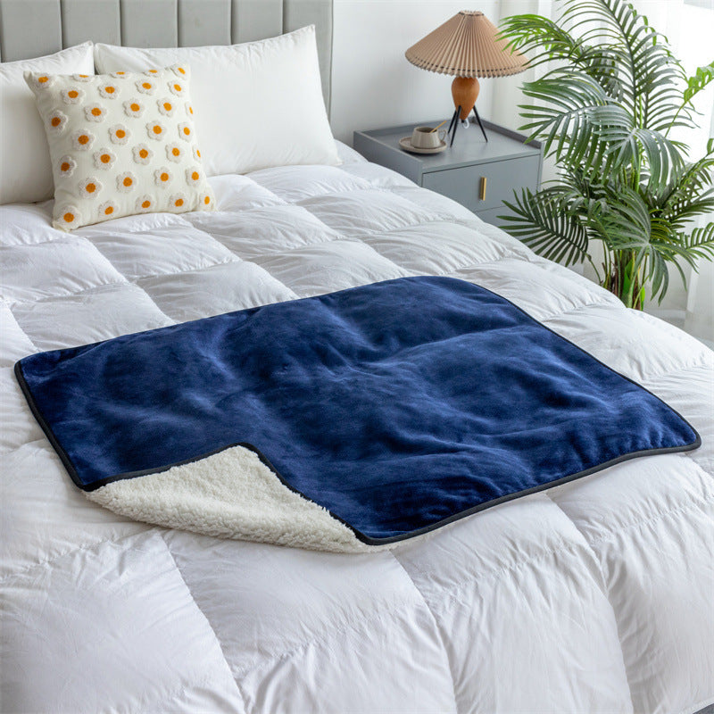 Waterproof Flannel Pet Blanket with Soft Lamb Velvet