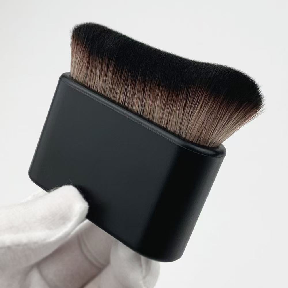 Wave-shaped makeup brush foundation contouring cream applicator