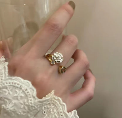 Wavy Geometric Ring Set