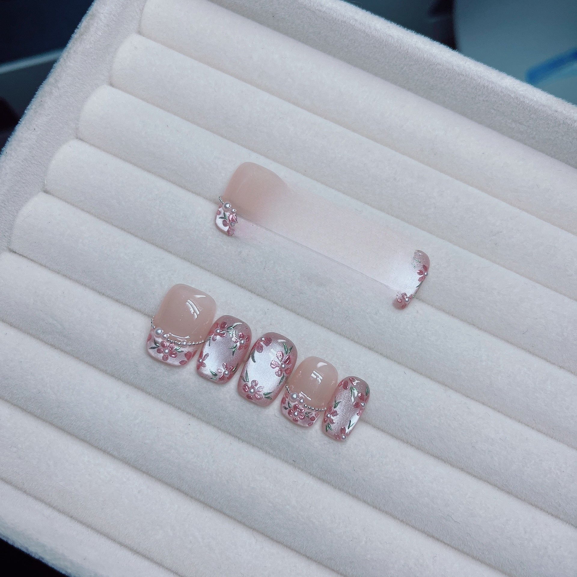 wearable nails