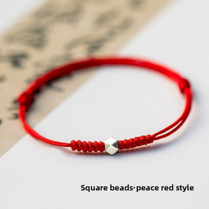 Weaving a bracelet