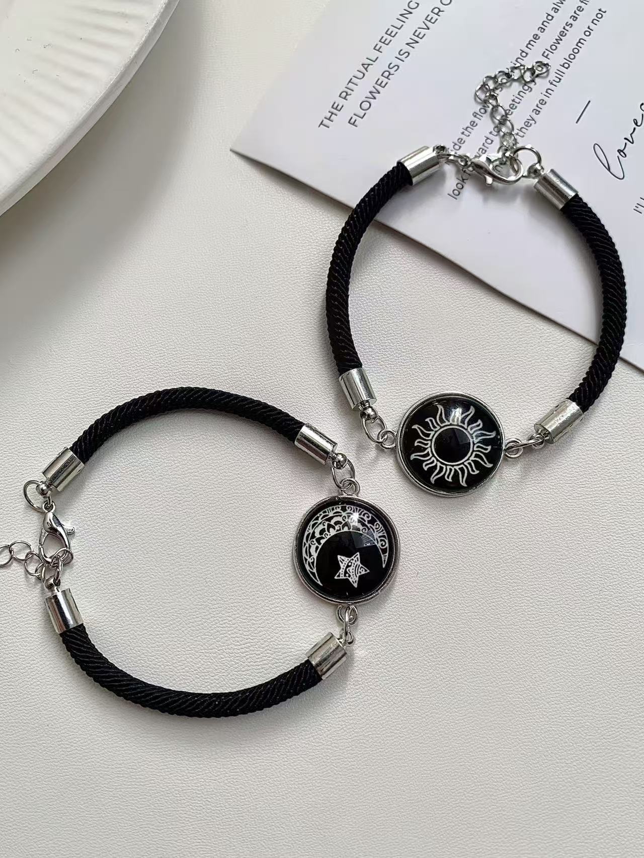 Weaving elastic bracelet