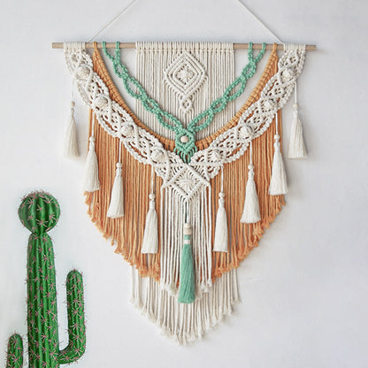 Weaving tapestries