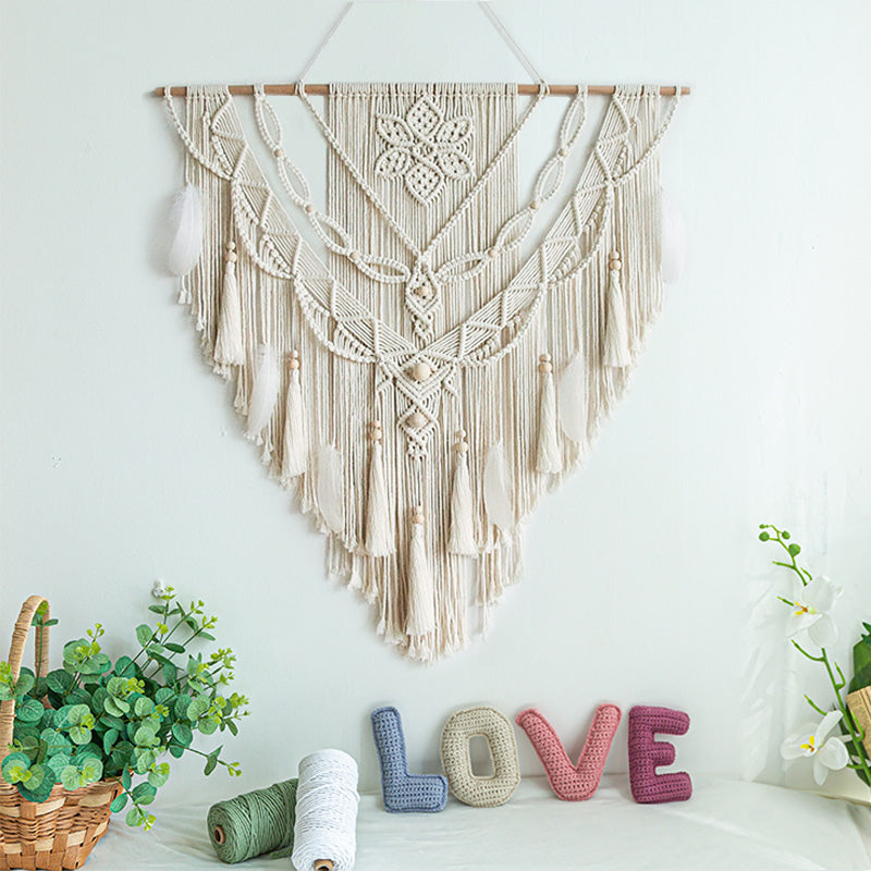 Weaving tapestries