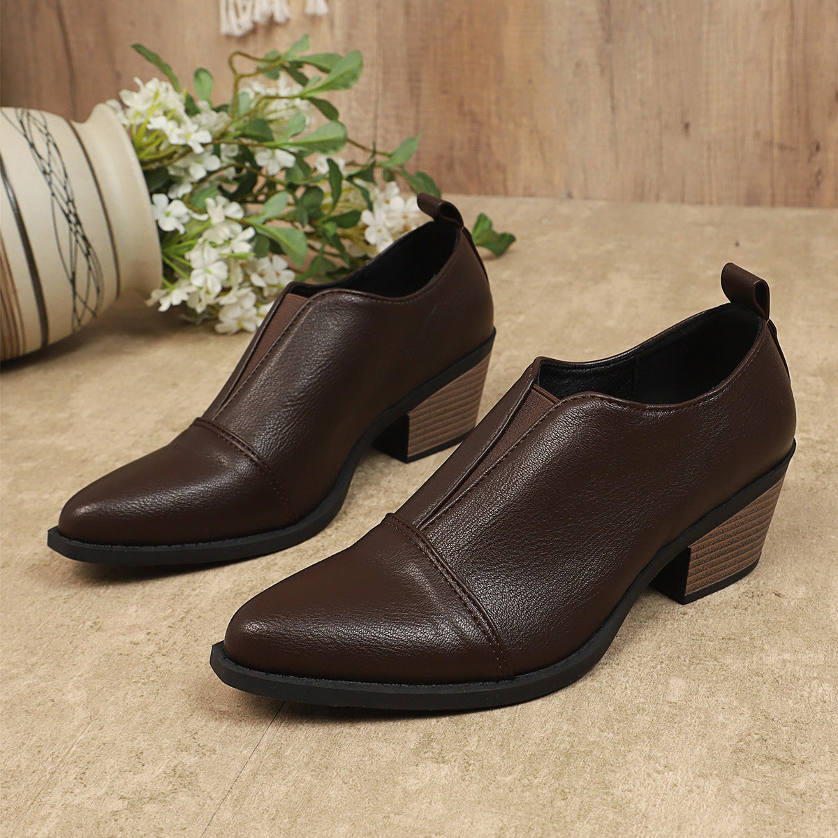 Western Style Pointed Toe Chunky Heel Chelsea Boots