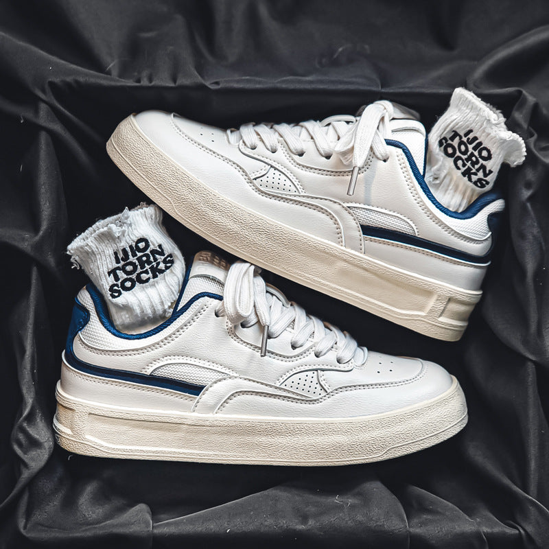 White canvas sneakers for sports and casual wear
