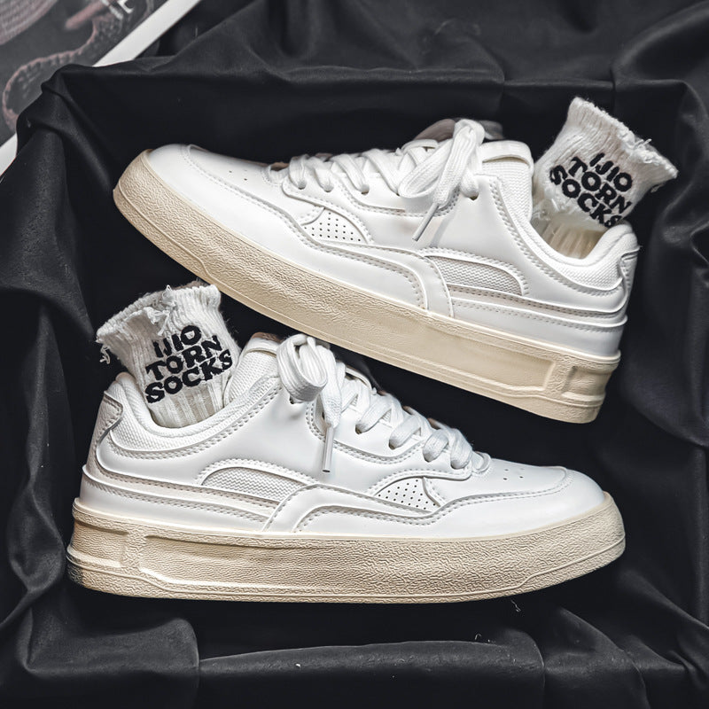 White canvas sneakers for sports and casual wear