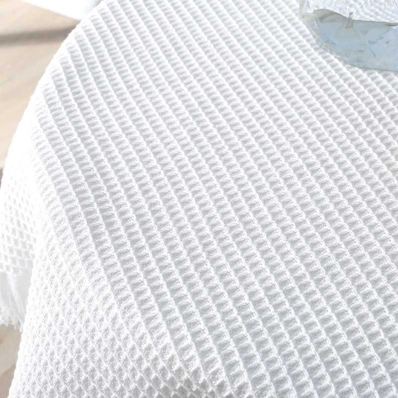 White ins decorative tablecloth