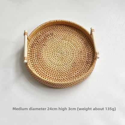 Wicker basket for storing and storing pastries