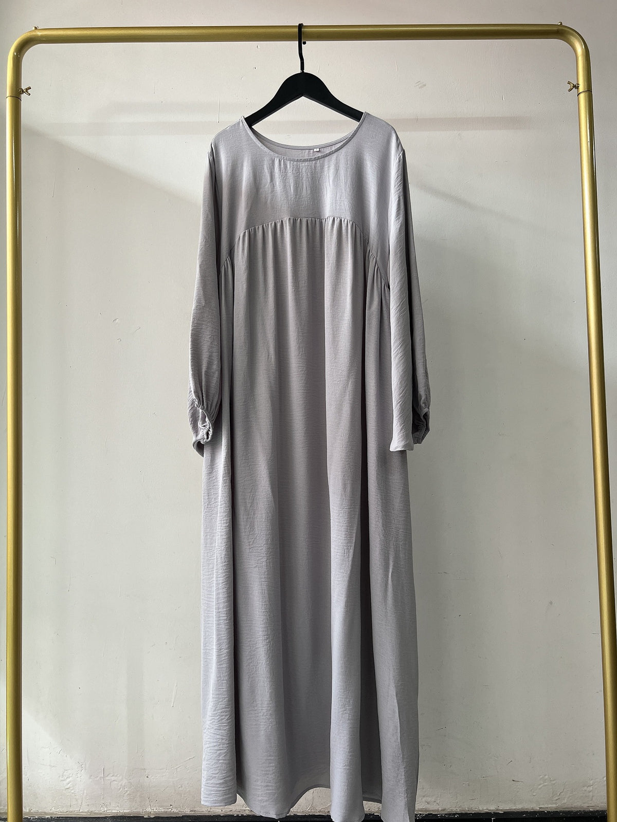 Wide and soft pure-color dress and long robe