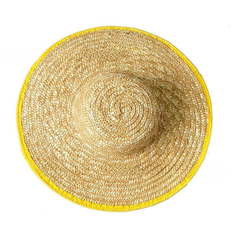 Wide-brimmed straw hat