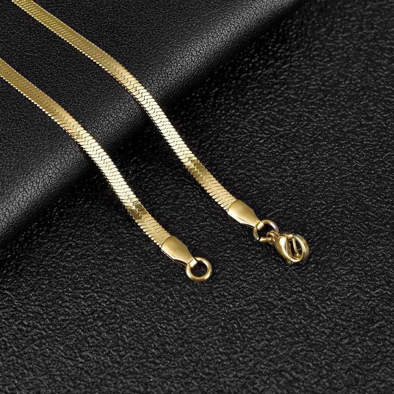 Wide flat chain necklace