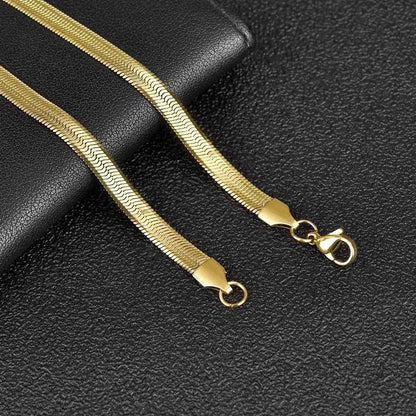 Wide flat chain necklace