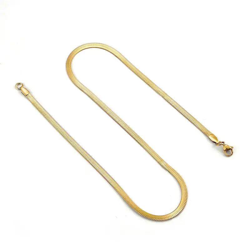 Wide flat chain necklace