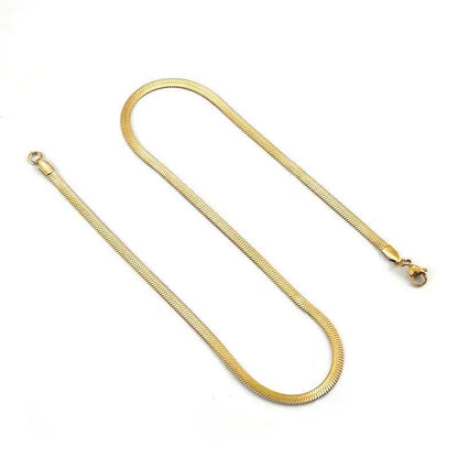 Wide flat chain necklace