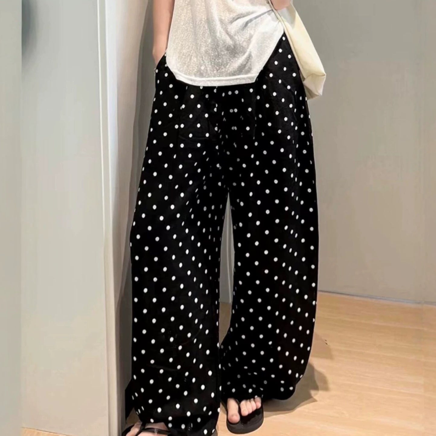 Wide-leg floor-length pants