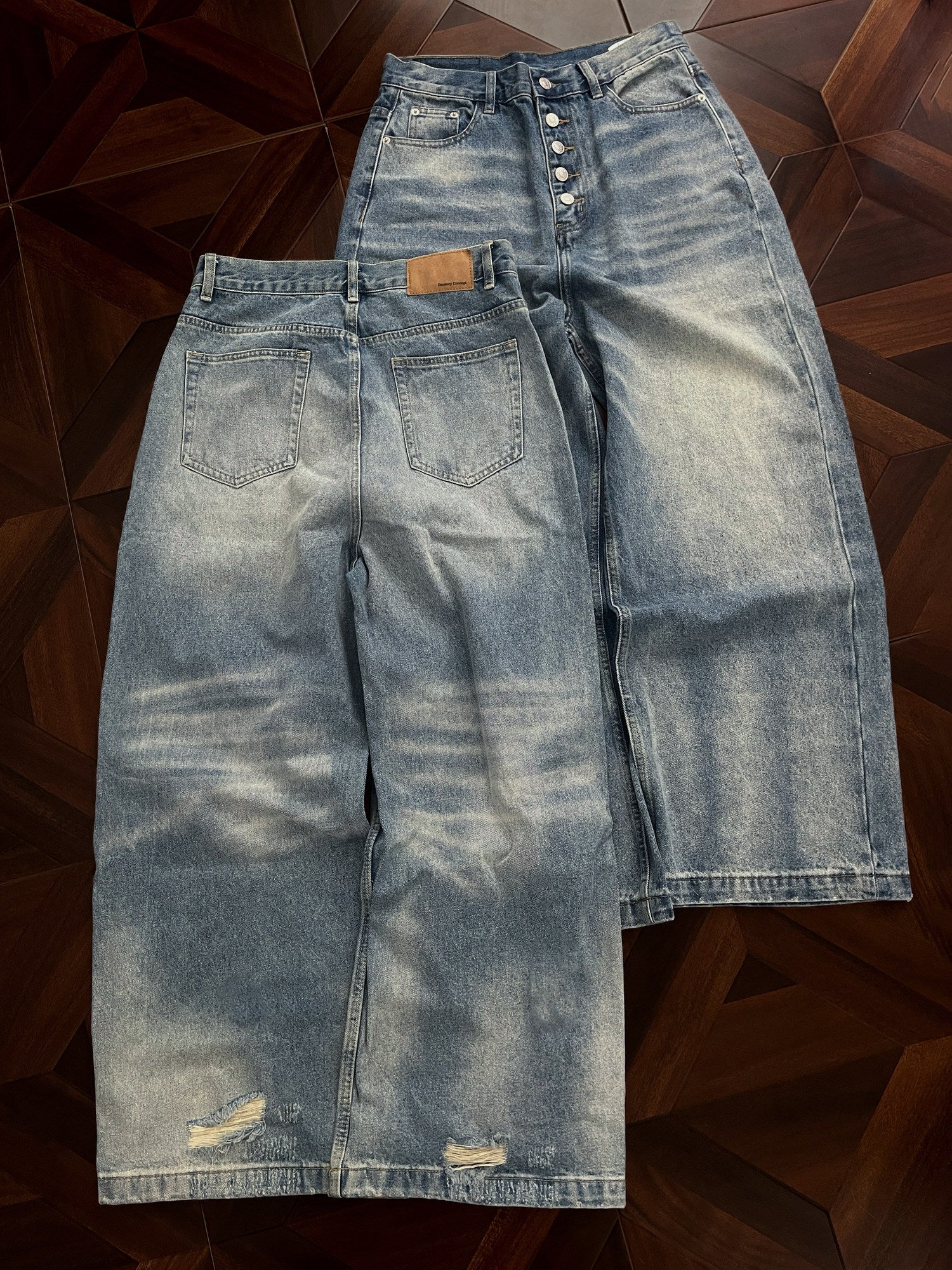 wide-leg jeans