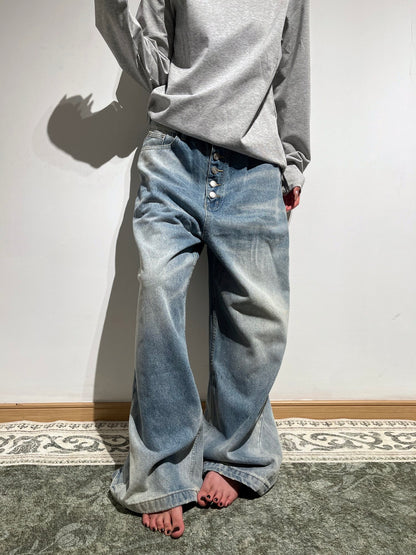 wide-leg jeans