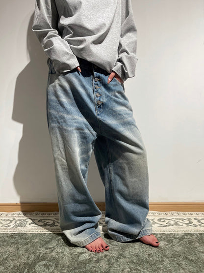 wide-leg jeans