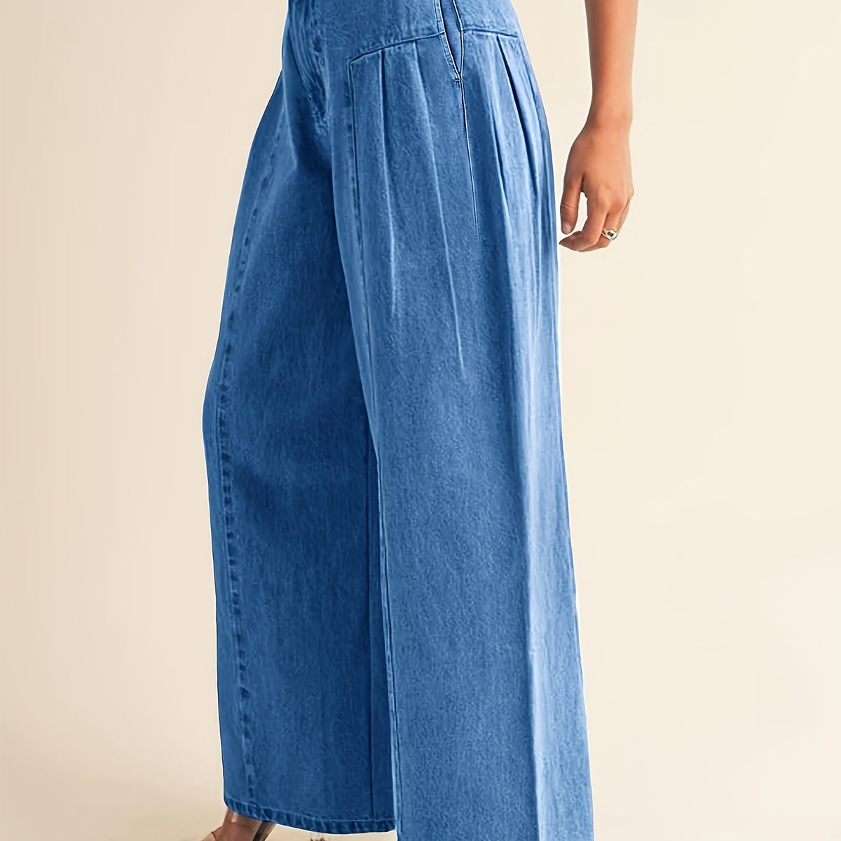 Wide-leg jeans