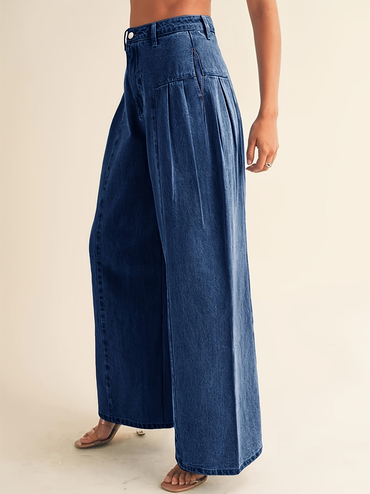 Wide-leg jeans