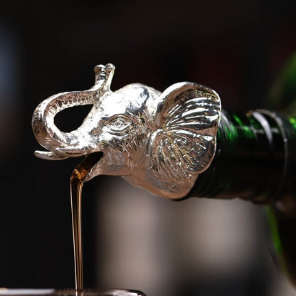wine pourer