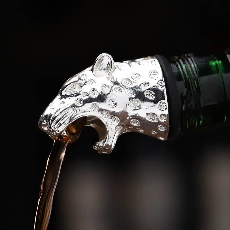 wine pourer