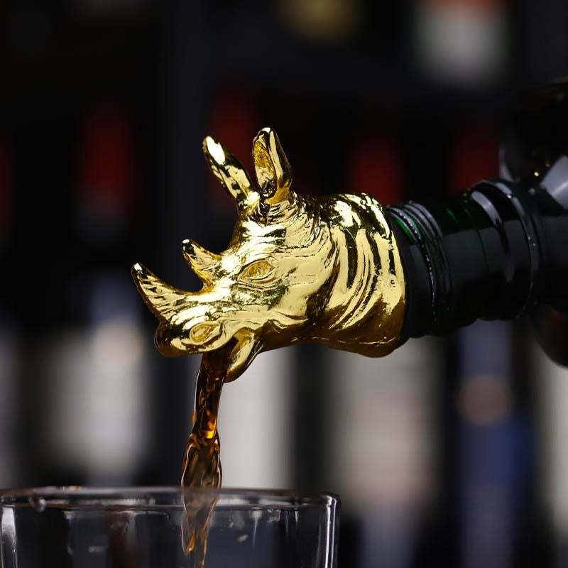 wine pourer