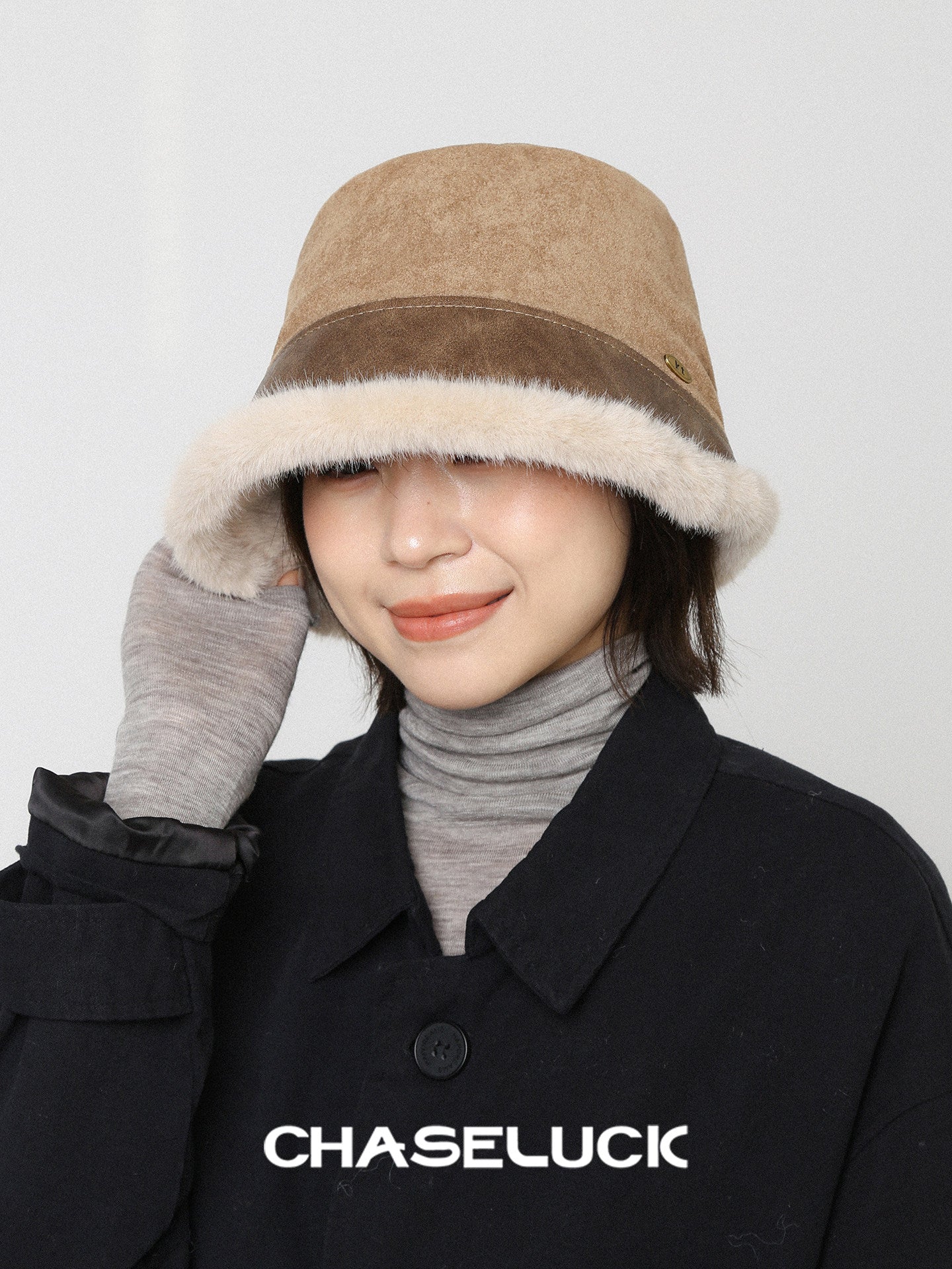 Winter bucket hat