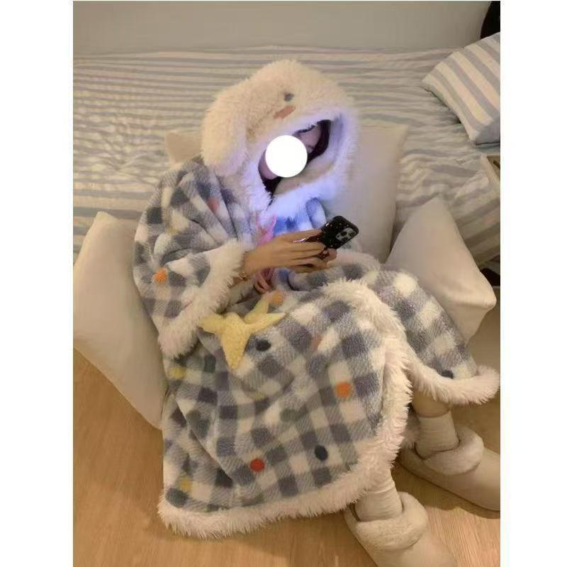 Winter hooded pajamas, robes, fleece-lined and thickened loungewear
