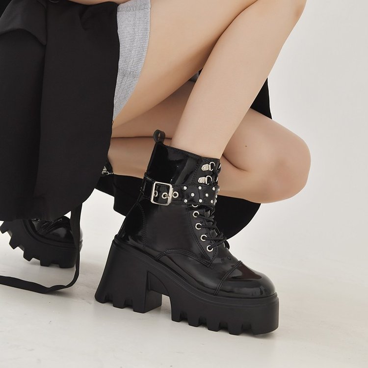 Women boots