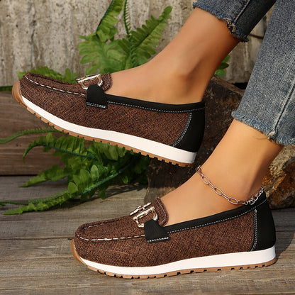 Women Casual Sports Shoes with Metal Chain