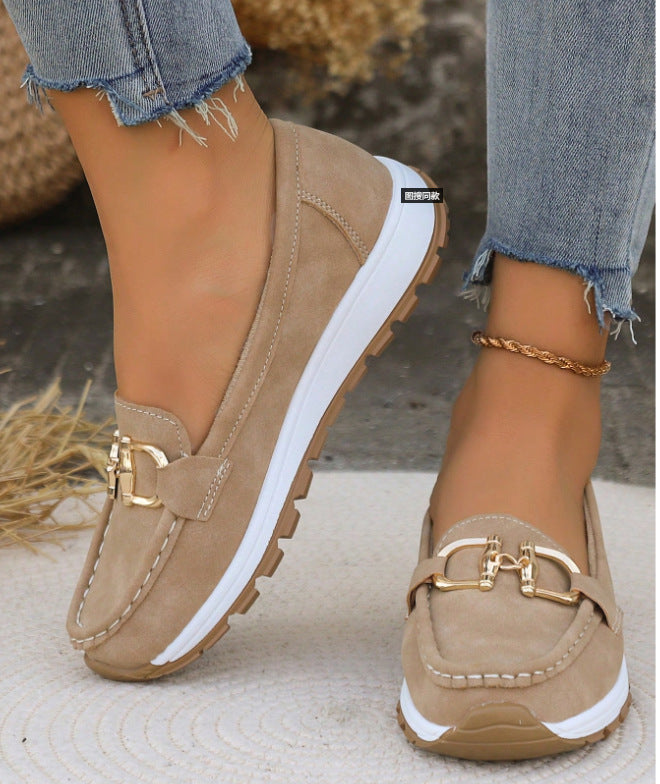 Women Casual Sports Shoes with Metal Chain